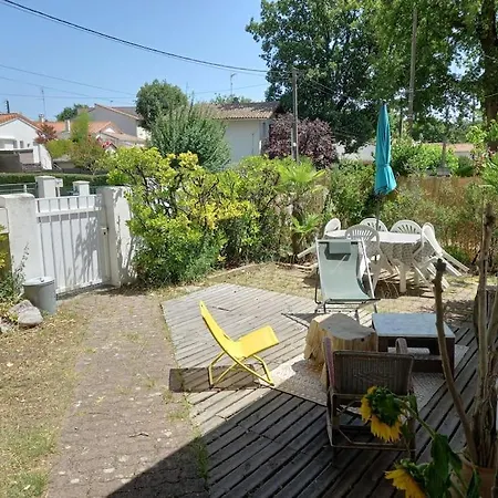 Charmante Maison Dans Le Parc De * Royan