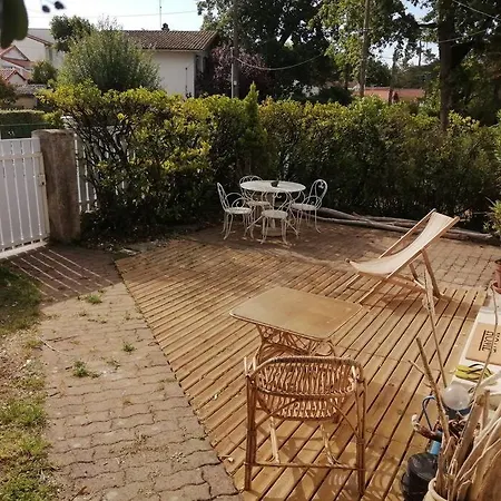Charmante Maison Dans Le Parc De Royan